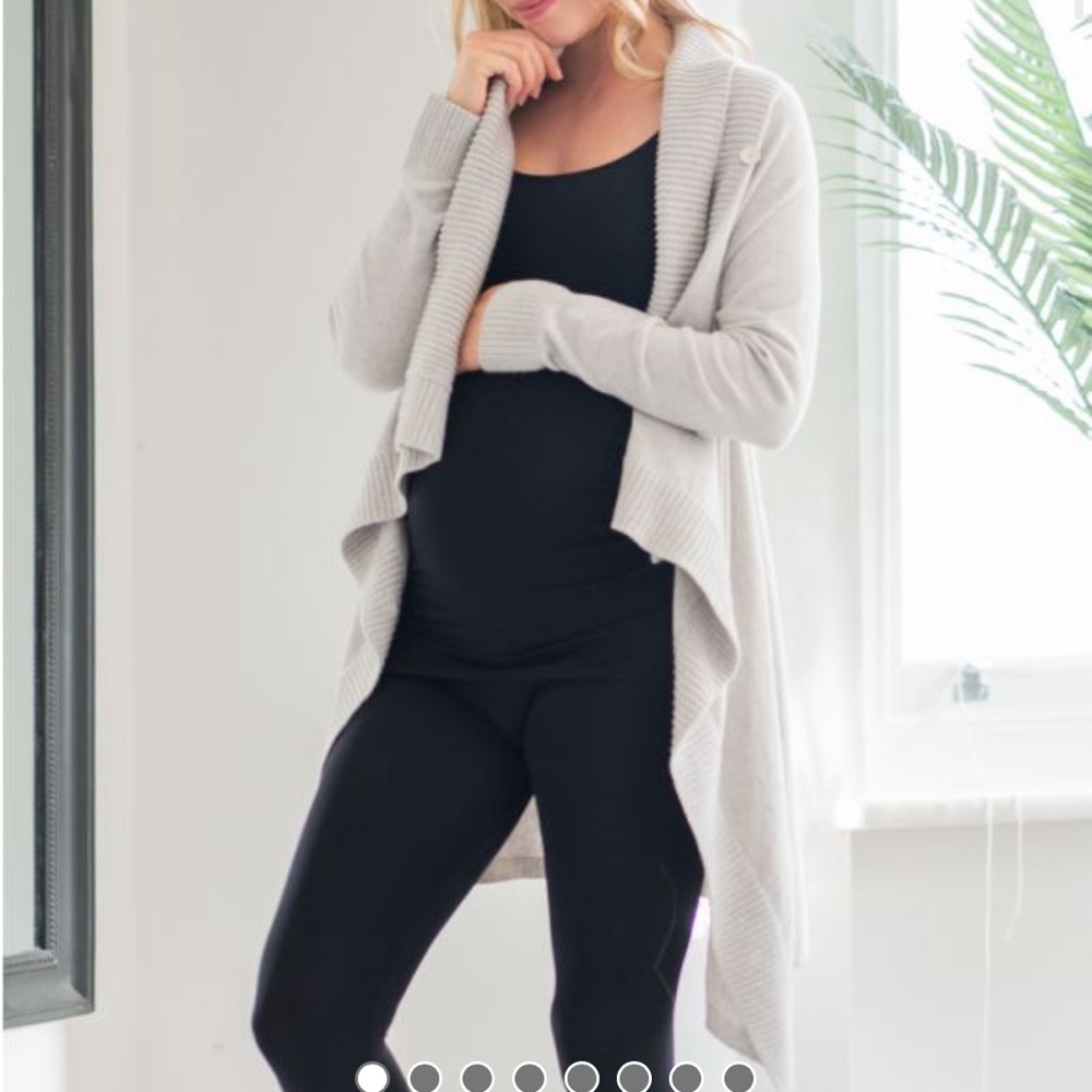Cashmere seraphine maternity wrap in grey